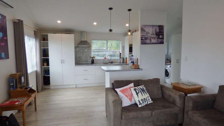 9B Waiora Road Stanmore Bay_2