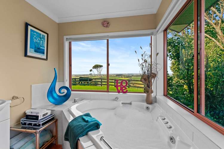 53 B Westhead Road Pollok_11