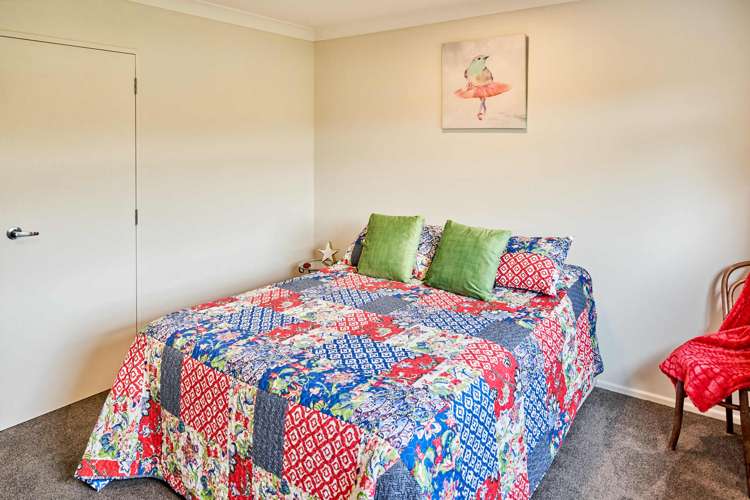 38 Speldhurst Grove Stokes Valley_11