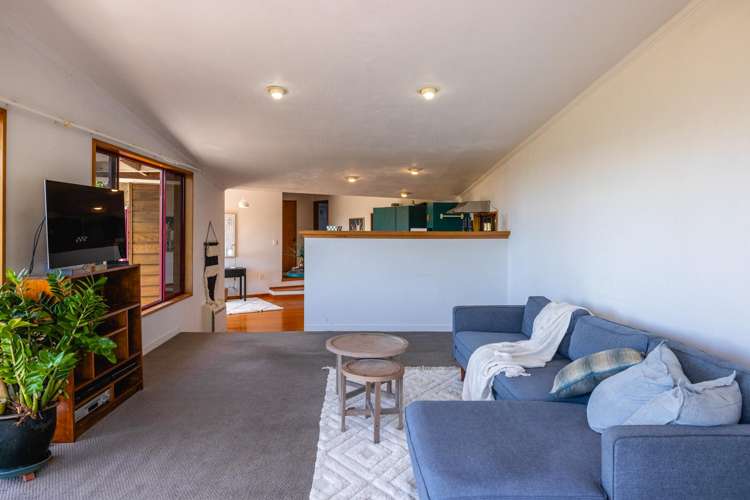 100 Trig Hill Road Onetangi_9