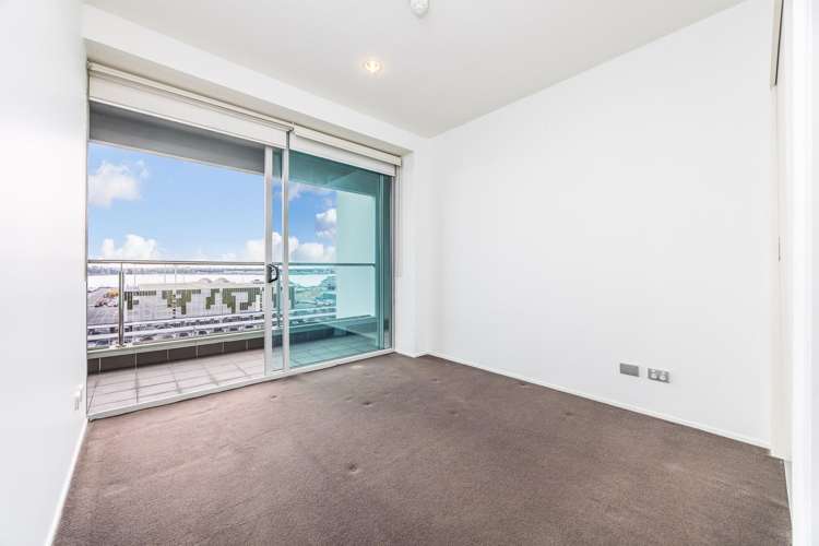915/2 Beach Road Auckland Central_14