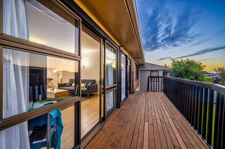 1/3 Sarah Place Farm Cove_4