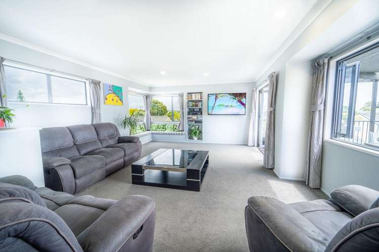 19 Simpson Road_3