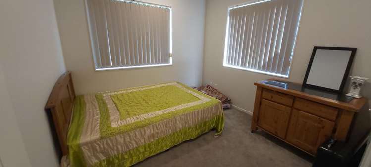 9 Hakinakina Drive Flat Bush_0