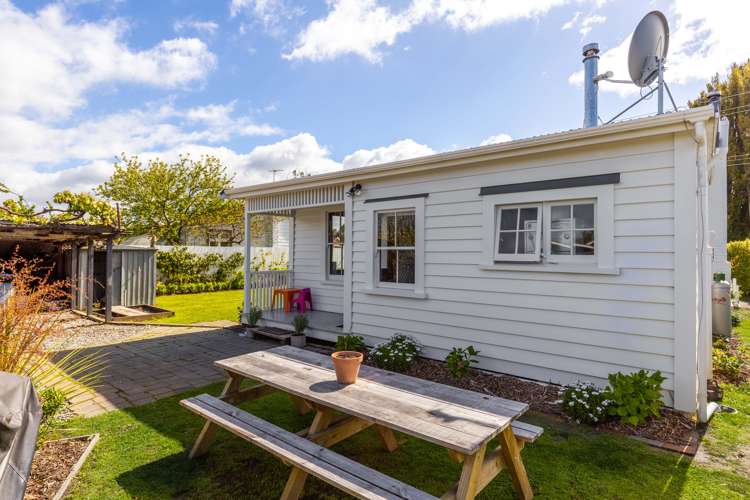 24 Dillons Point Road Islington_21