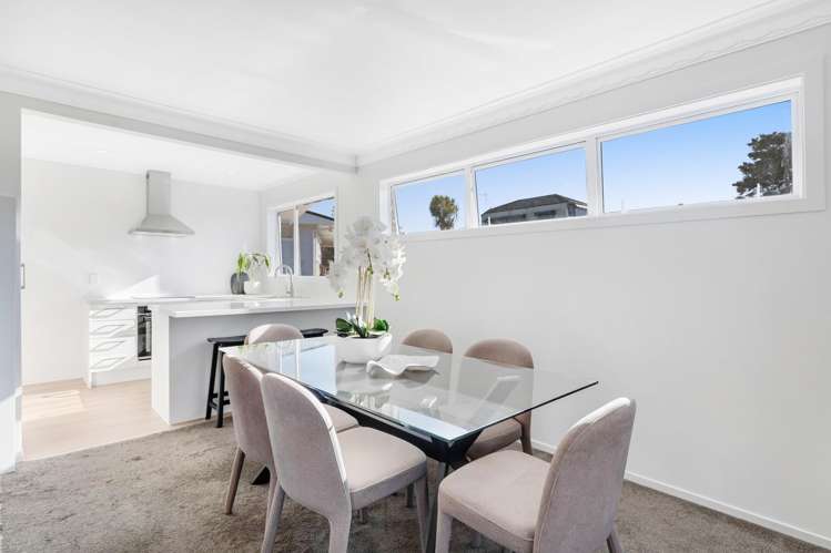 75 Marine Parade Mellons Bay_8
