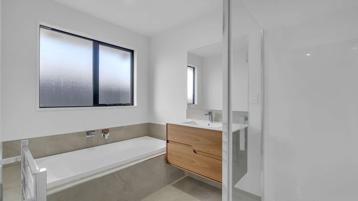 19 Helicon Street_5