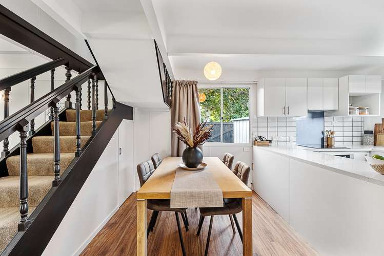 4a Cricklewood Lane Springlands_6