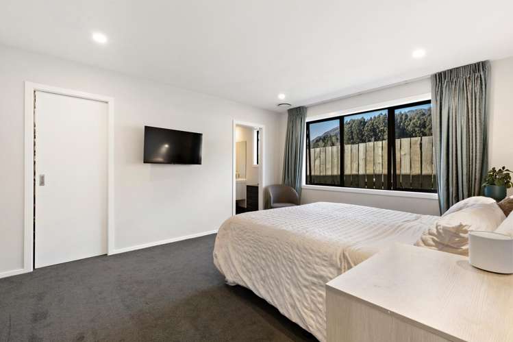 8 Springfield Road Lower Shotover_12