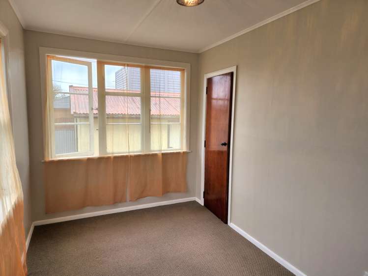 563 Queen Street East Levin_10