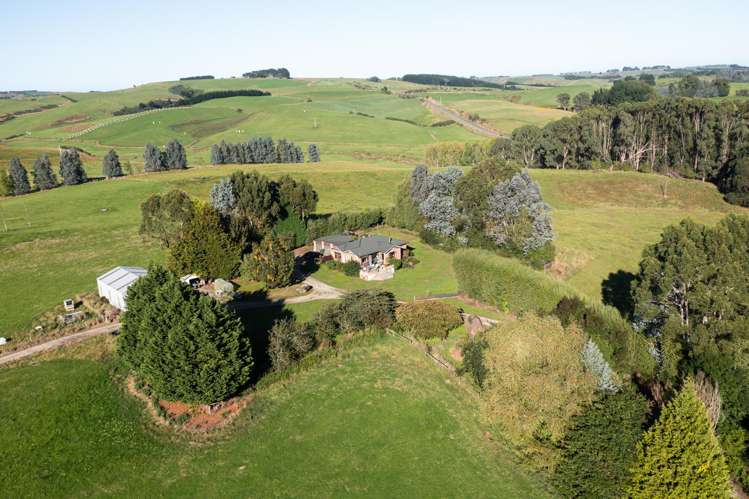 334 & 354 Waimahaka Fortification Road Waimahaka_12