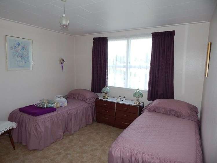 17 Disraeli Street Westport_12