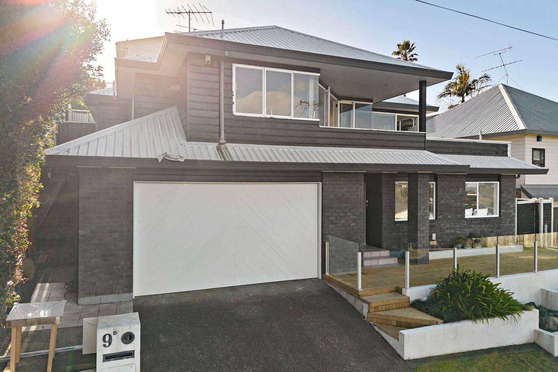 2/9 Colmar Road Mellons Bay_0