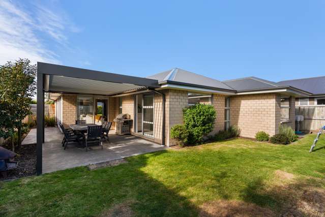 Indoor Comfort Meets Outdoor Ease