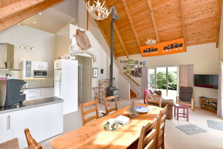 708 Wilson Road South Head_4