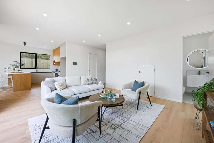 12B Butley Drive Farm Cove_5