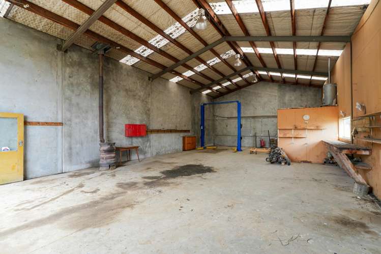 85 Cross Road Edendale_53