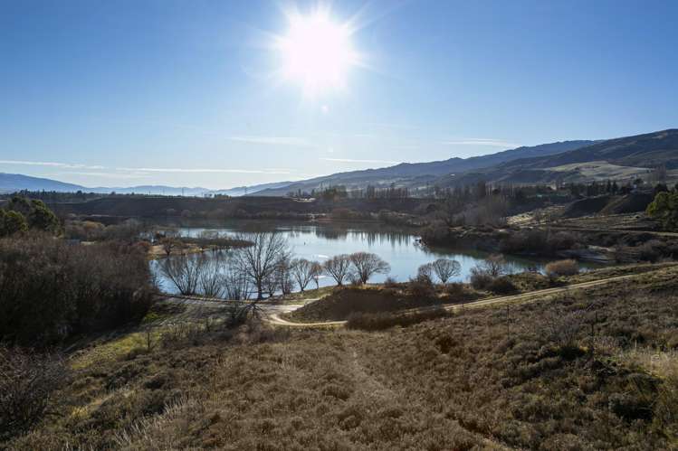 Lot 1 & 2,/100 Cairnmuir Road, Bannockburn_2