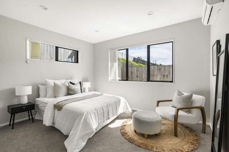 27 Surf View Crescent Red Beach_15