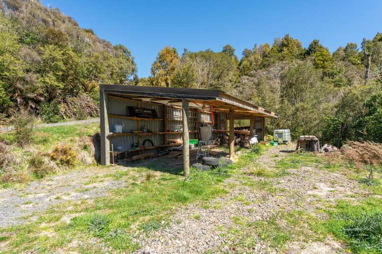 3520 State Highway 4 Raurimu_35