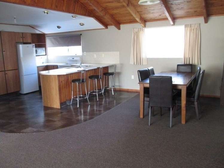 63 Rhodes Drive Kelvin Grove_3