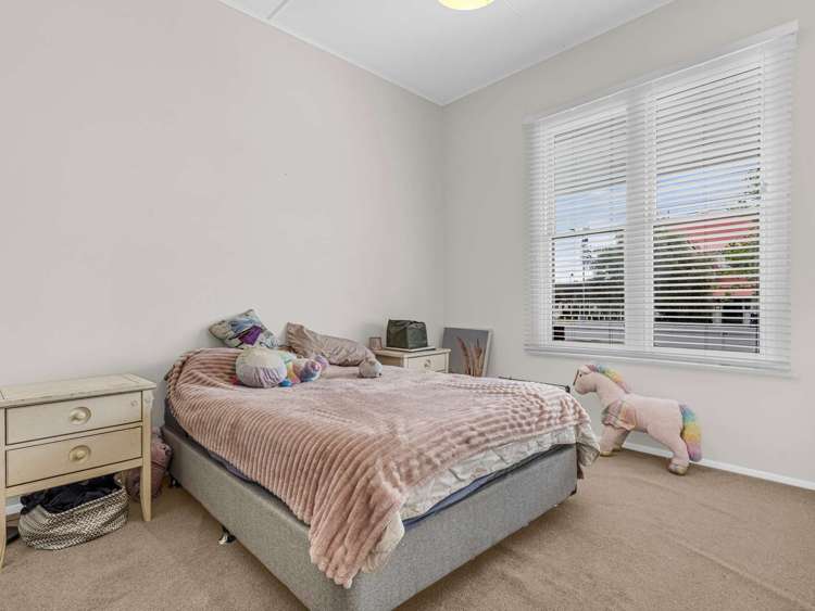 208 Lyndon Road West Hastings Central_9