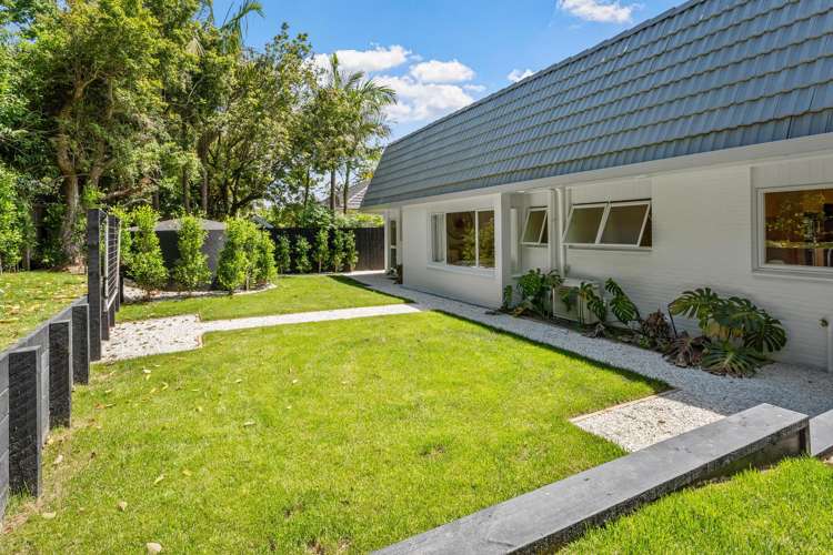 36B The Circle Manly_28