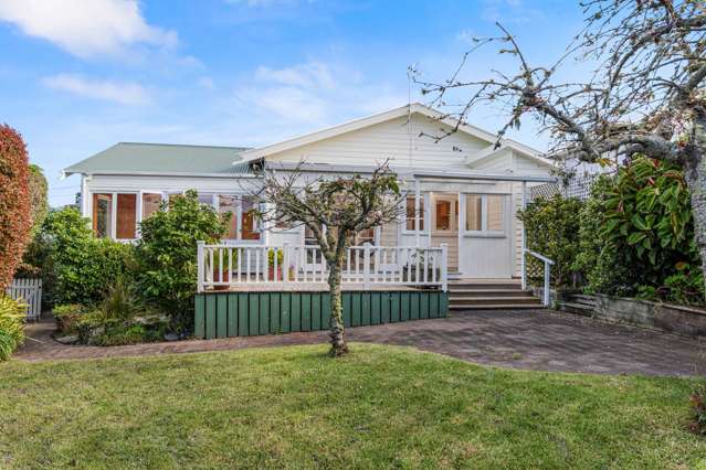 17 Hanlon Crescent Narrow Neck_1