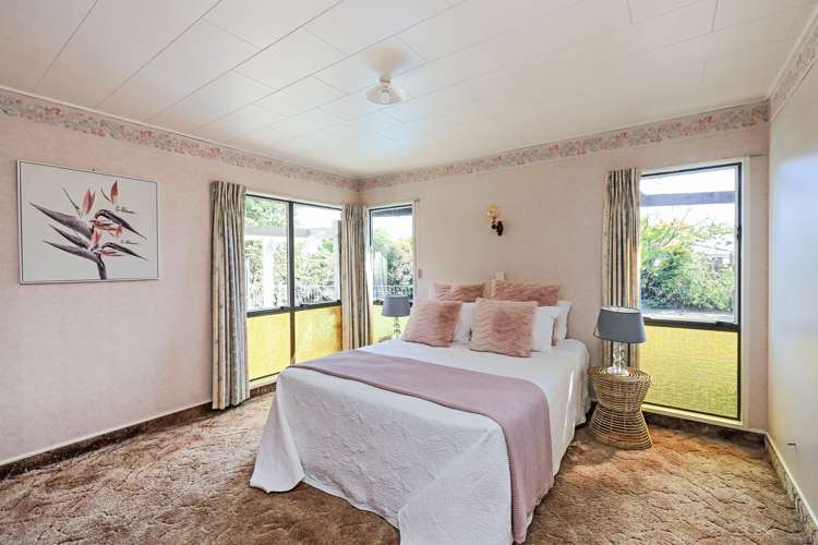 15 Kirkcaldy Place Flaxmere_9