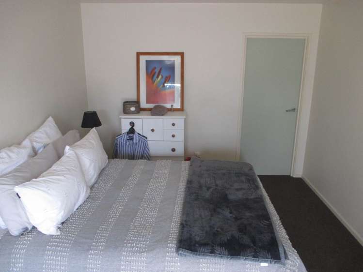 Unit 20/6 Airborne Road Rosedale_2