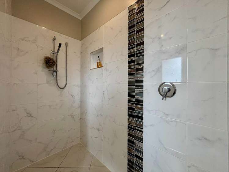 9 Woodridge Drive Stanmore Bay_8