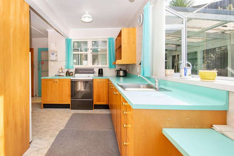 19 Walker Avenue Paremata_10