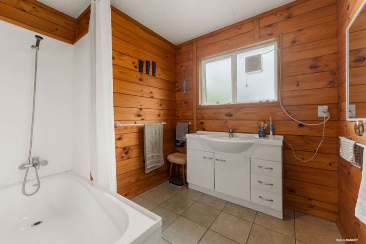 2A Mossop Rise Glenfield_10