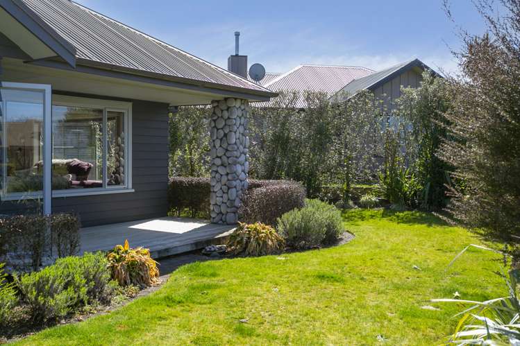 2 The Circle Nukuhau_13