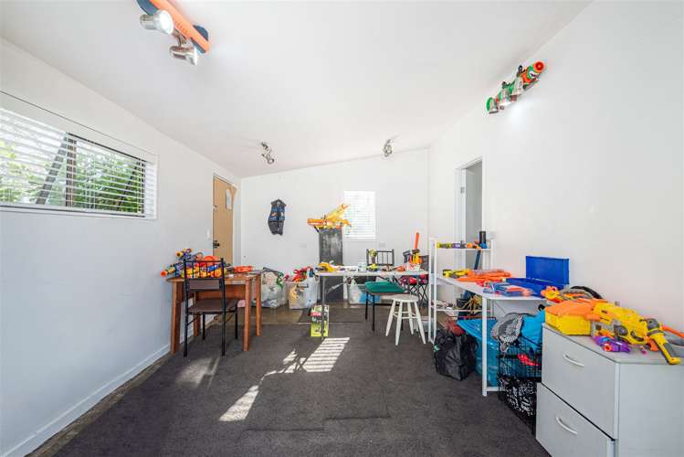 83 Onewa Road Northcote_15