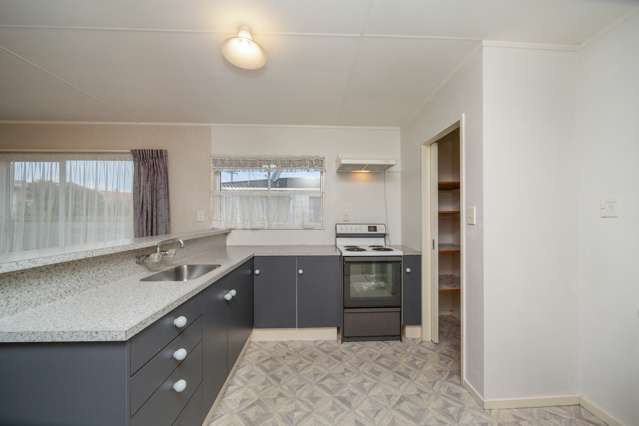 2/143 Tukapa Street Westown_2