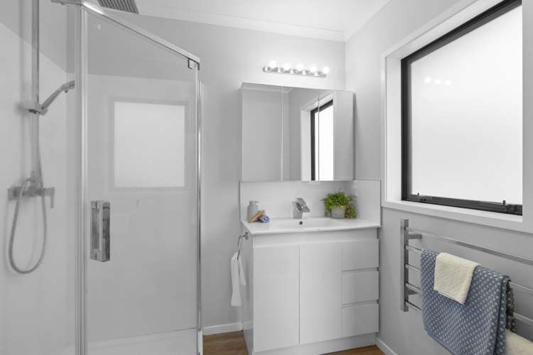 3C Honeyfield Drive Whalers Gate_13