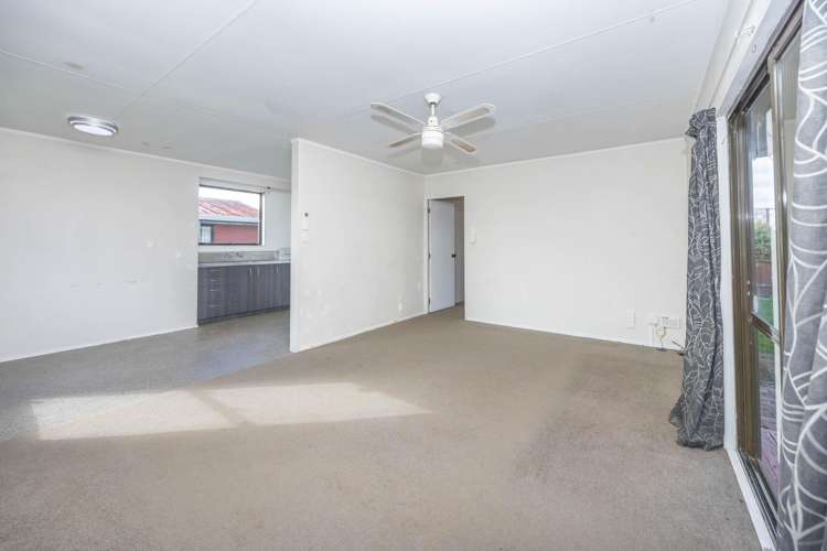 12 Wordsworth Crescent Enderley_8