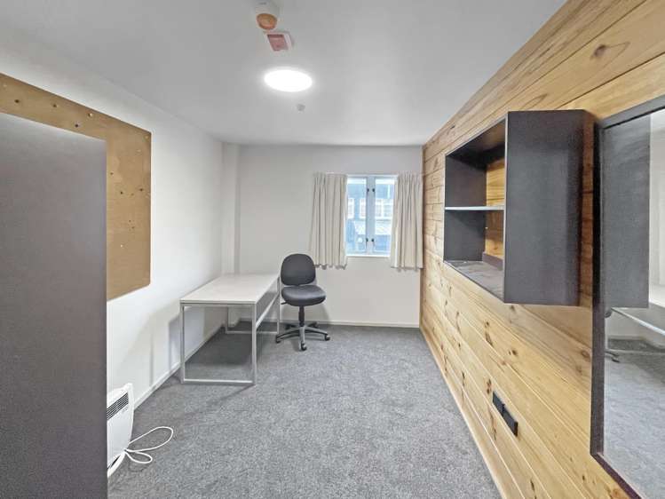109/12 Martin Square 2185_5