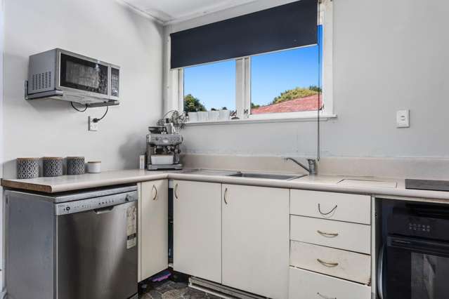 2 Cobham Street Taneatua_3