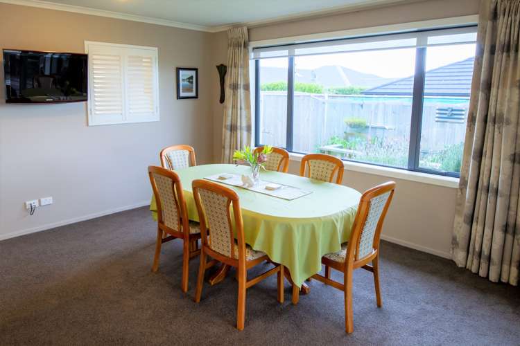 8 Fullford Drive Richmond_7