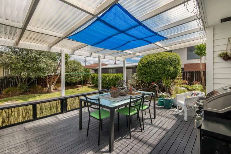 3 Neil Avenue Te Atatu Peninsula_26