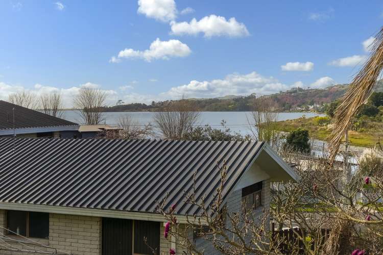 152 Welcome Bay Road Welcome Bay_2