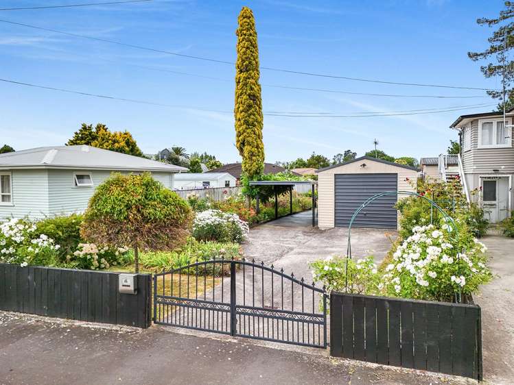 4a Richan Street Glenview_13