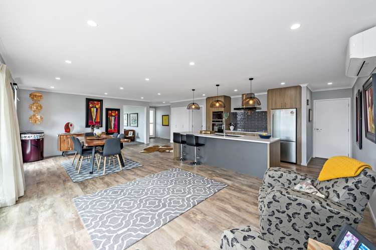 28 Whitehorn Drive Lincoln_8