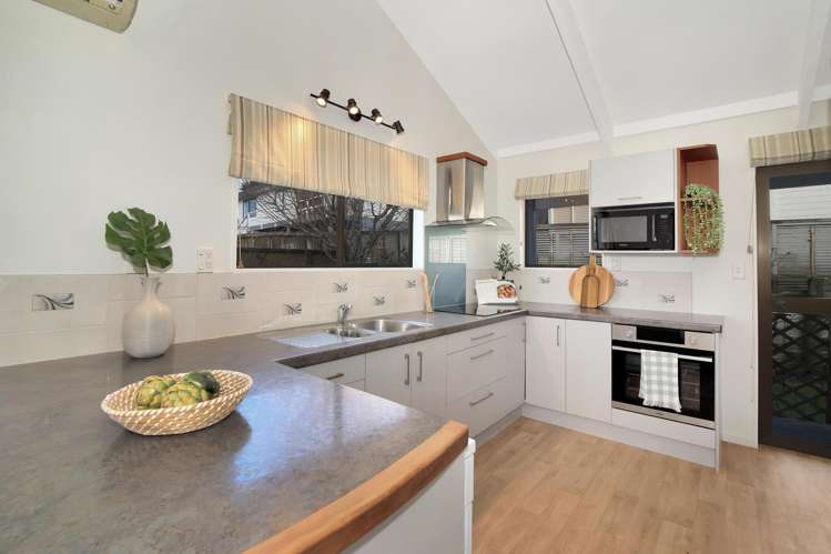 132 Osprey Drive Welcome Bay_5