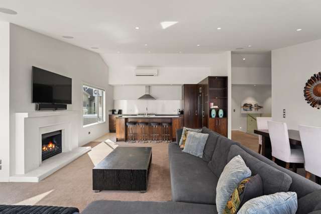 2/124 Lismore Street Wanaka_2