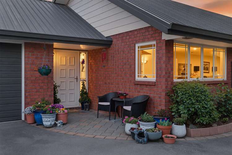 4 Windward Lane Bromley_23