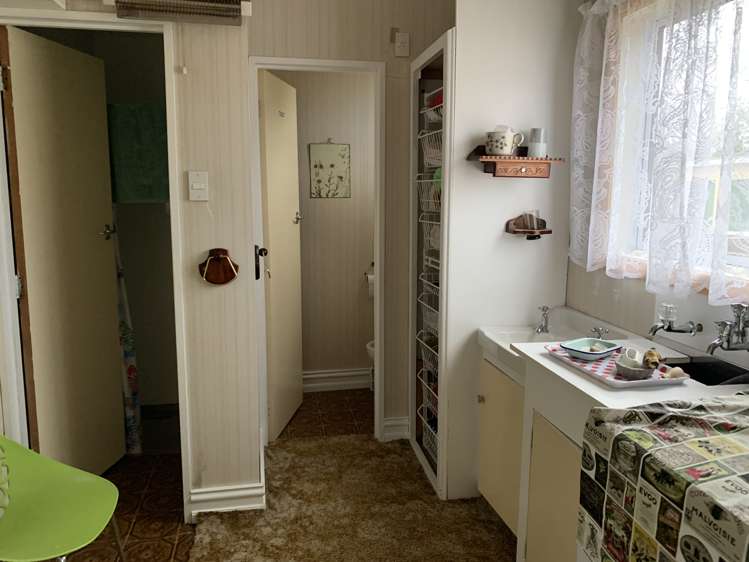 1 Wratten Road Owaka_5