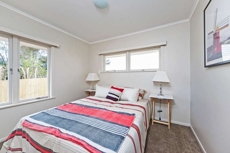 23 Divich Avenue Te Atatu South_10